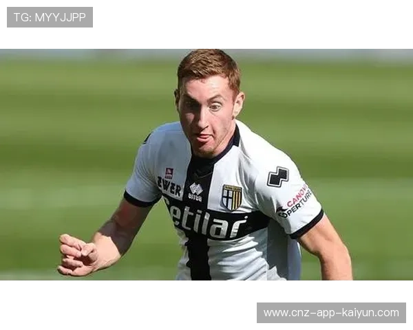 热刺中路爆发力训练中，库卢塞夫斯基连续突破成功